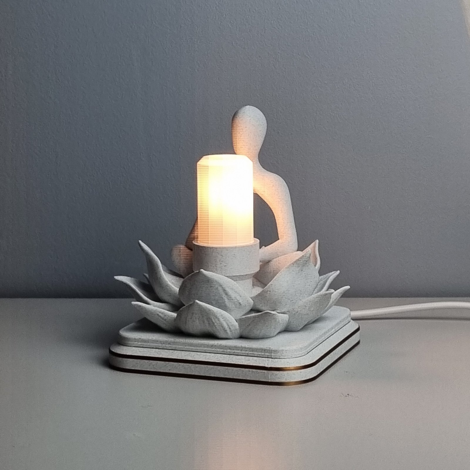 Foto da galeria do produto Luminária Flor de Lótus 3D
