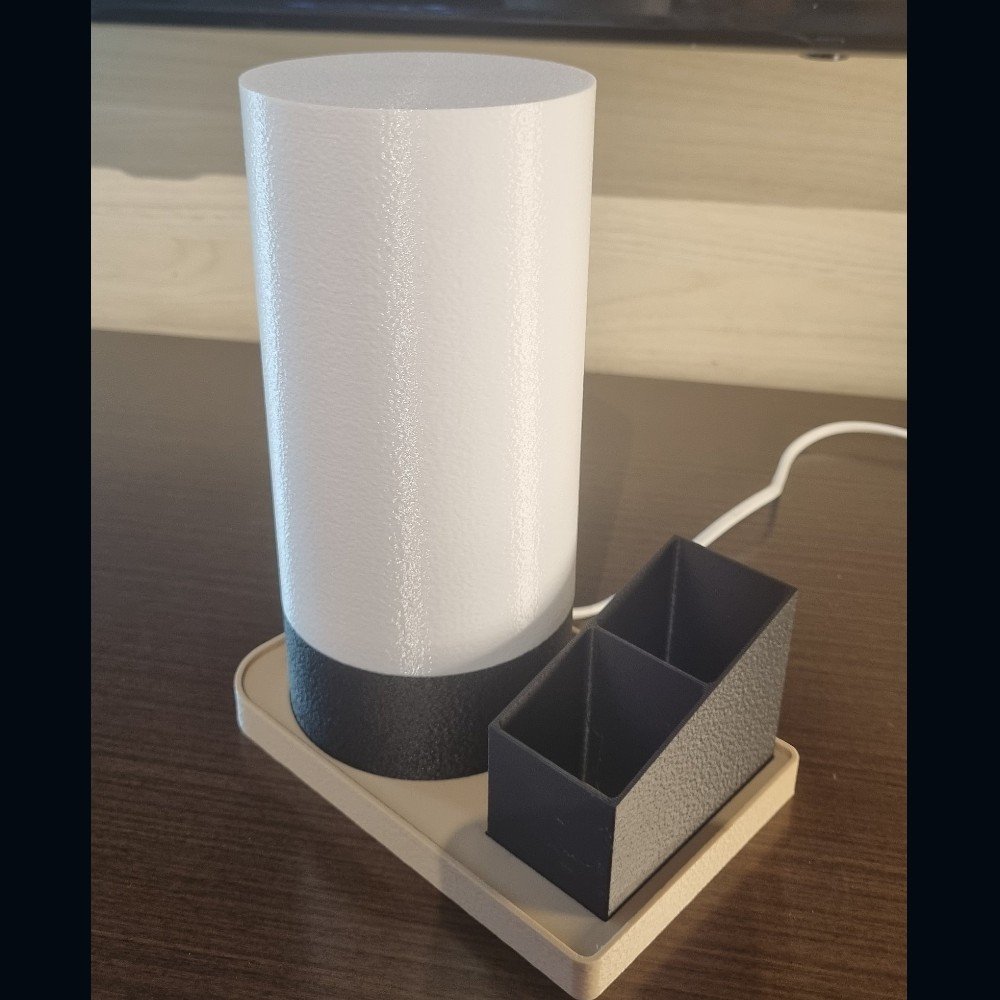 Foto da galeria do produto Kit Luminária De Mesa Lumina Aura + Porta Canetas
